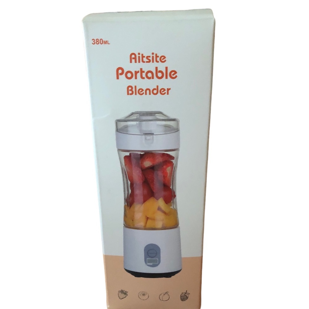 Aitsite Portable Blender Fruit Juicer Cup  NIB
